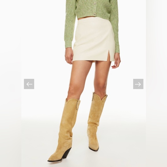 Aritzia Cream Mini Skirt Faux Leather NWT Size 2 - Picture 1 of 10